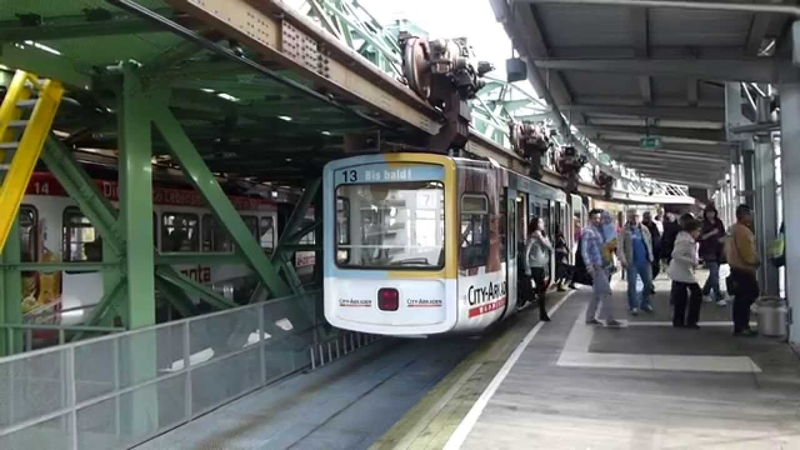 Illustration for article titled Wuppertal Suspended Railway